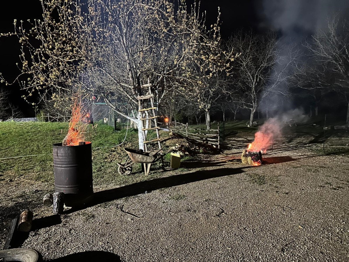 Çiftçiler nöbet tutuyor