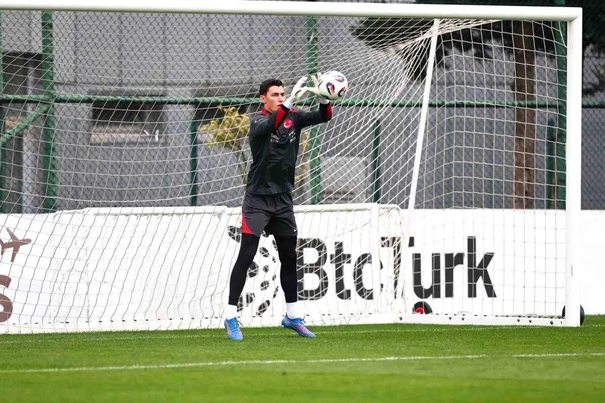 berke ozer milli takim kampindan izni olmadan ayrildi xvl81LcS.jpg