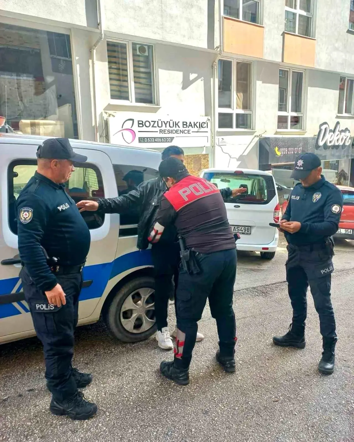 bilecikte huzur operasyonu suruyor Bd3wEFvR