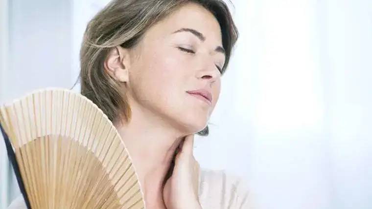 doc dr aydin erken menopozda ostrojen tedavisi yasam kalitesini iyilestiriyor 4A8WiL7J.webp