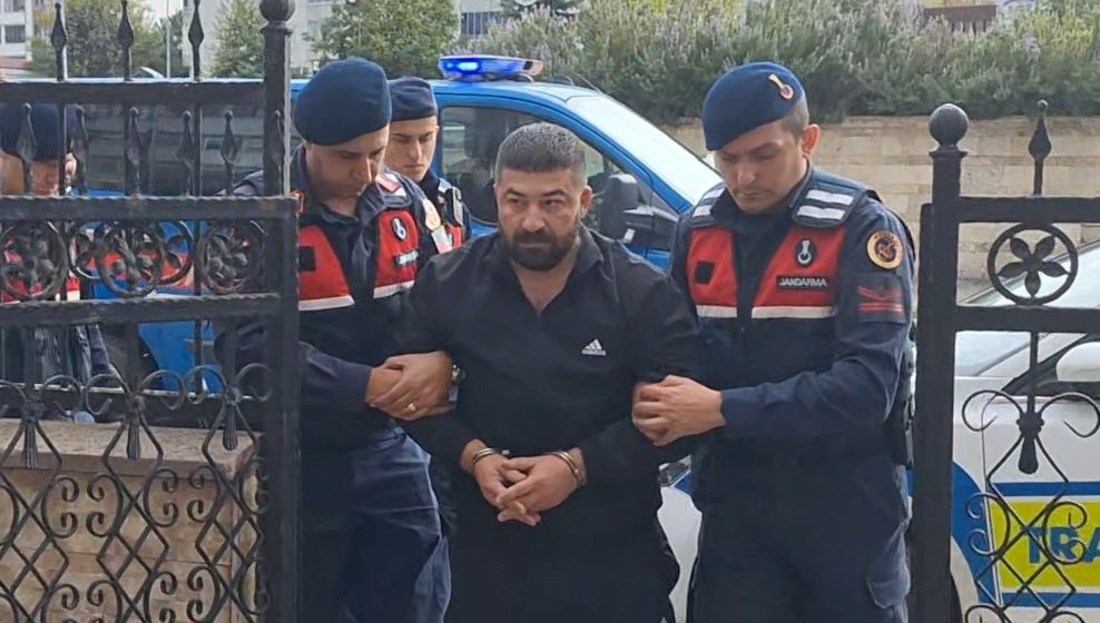 kayinbiraderini olduren kisi teslim oldu zAvZs1rW.jpg