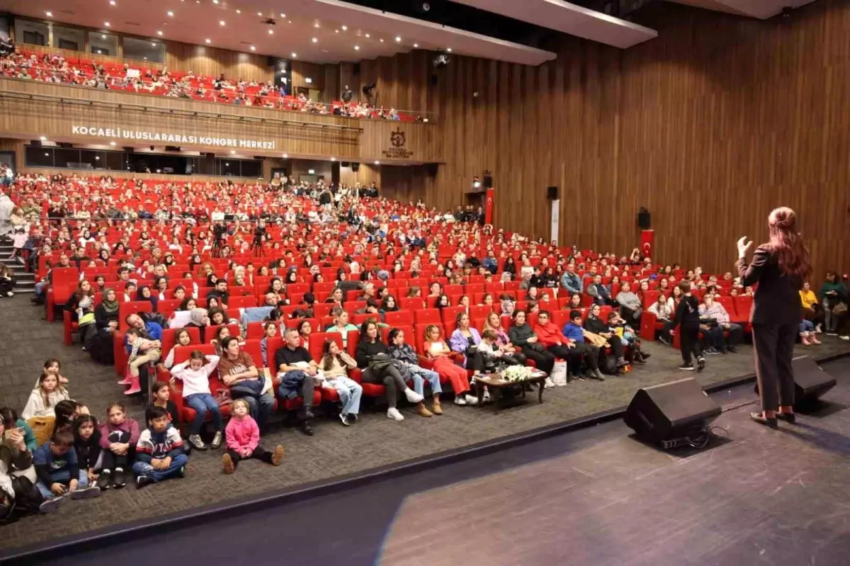 sermin yasardan turkcenin zenginligi uzerine dusundurucu soylesi sryacQrN.jpg